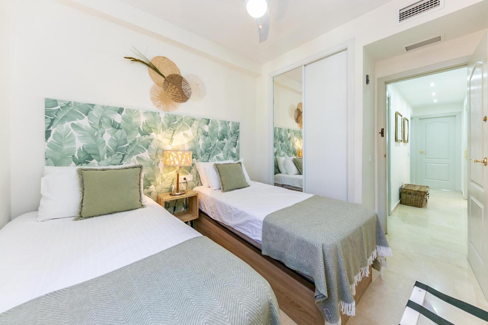 Penthouse Beach Apartment Фуенхірола Екстер'єр фото
